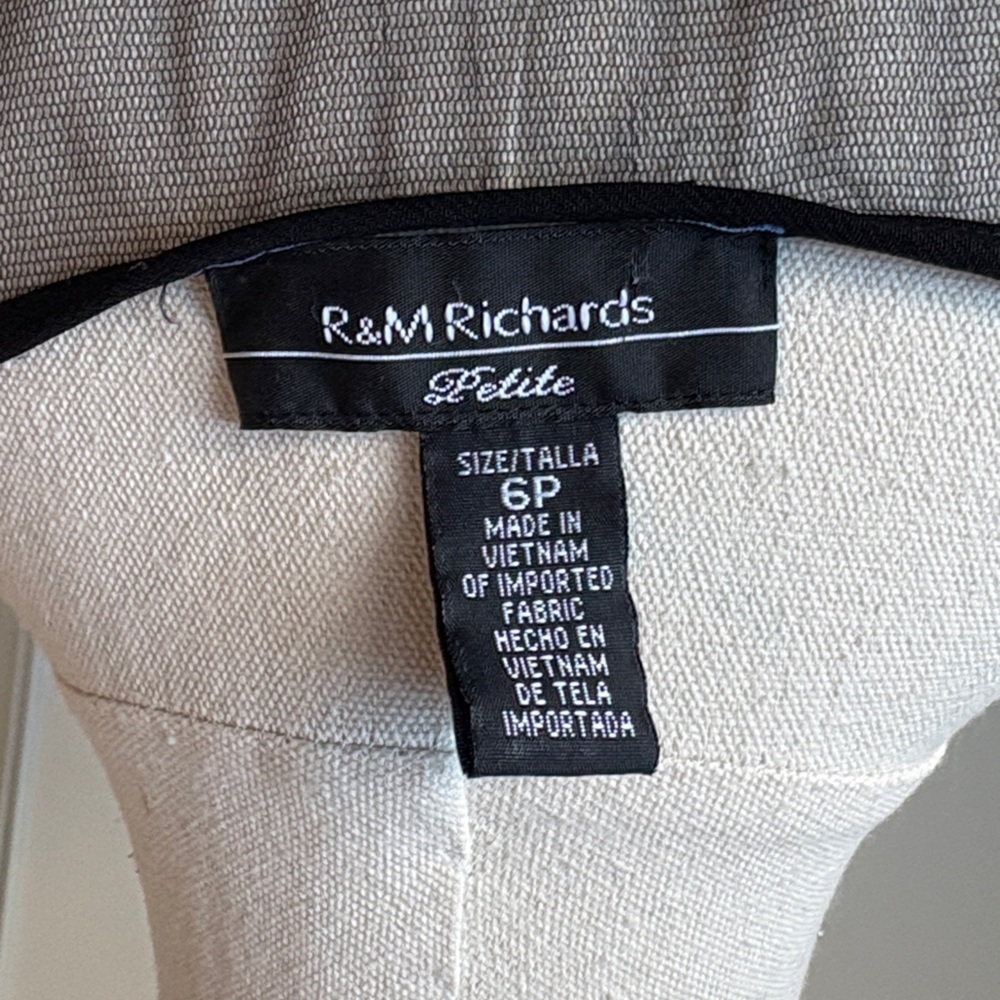R&M Richards Black and Silver Floral Blouse - Picture 3 of 3